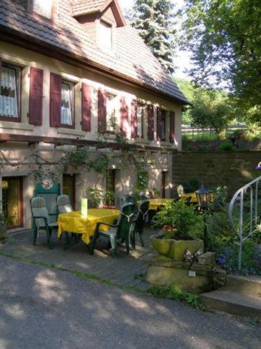 Gasthaus Zur Olmuhle Hotel Oberderdingen Exterior foto